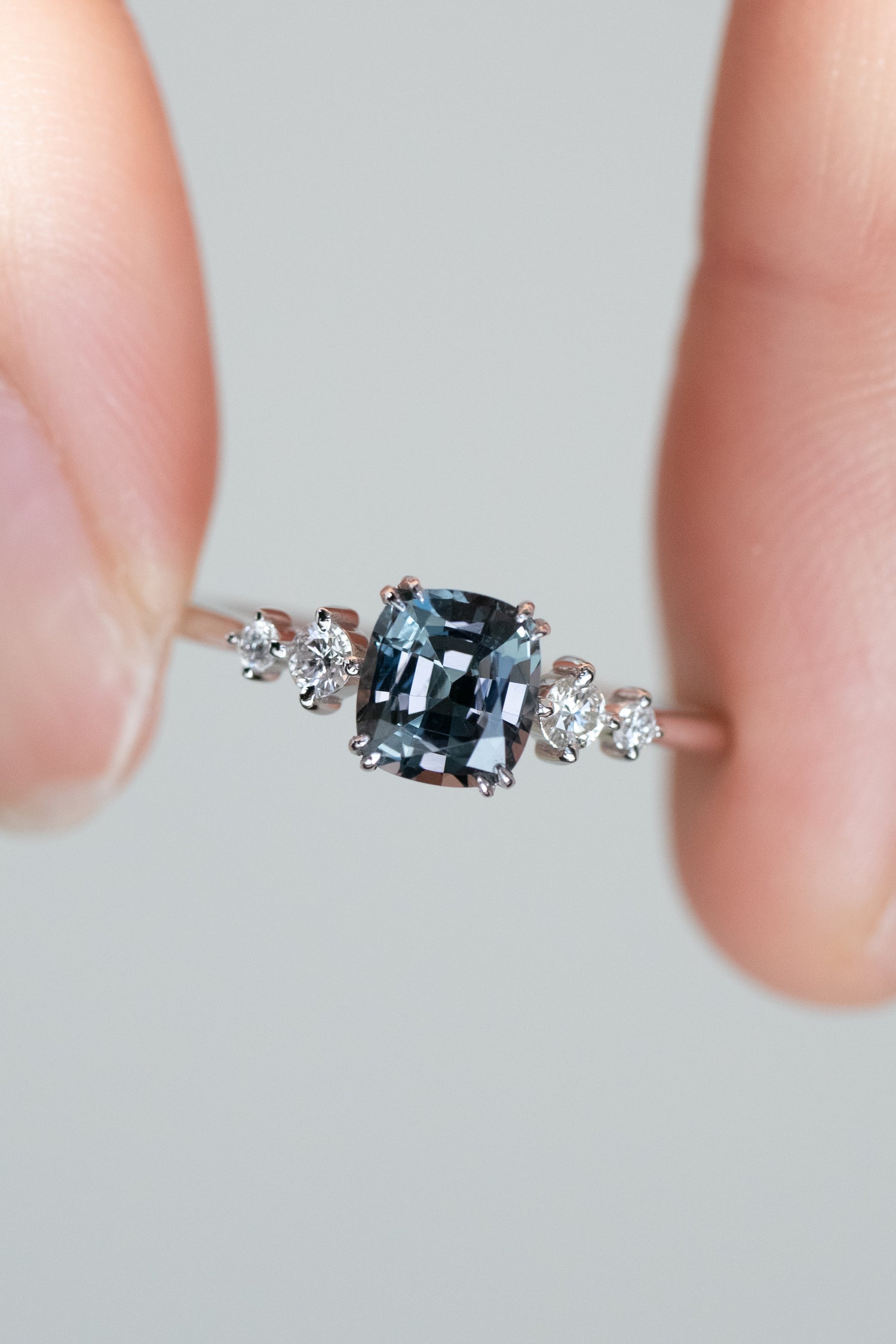 0.85ct Grey Spinel (Unheated with Certificate) & diamond 14K White Gold Ring