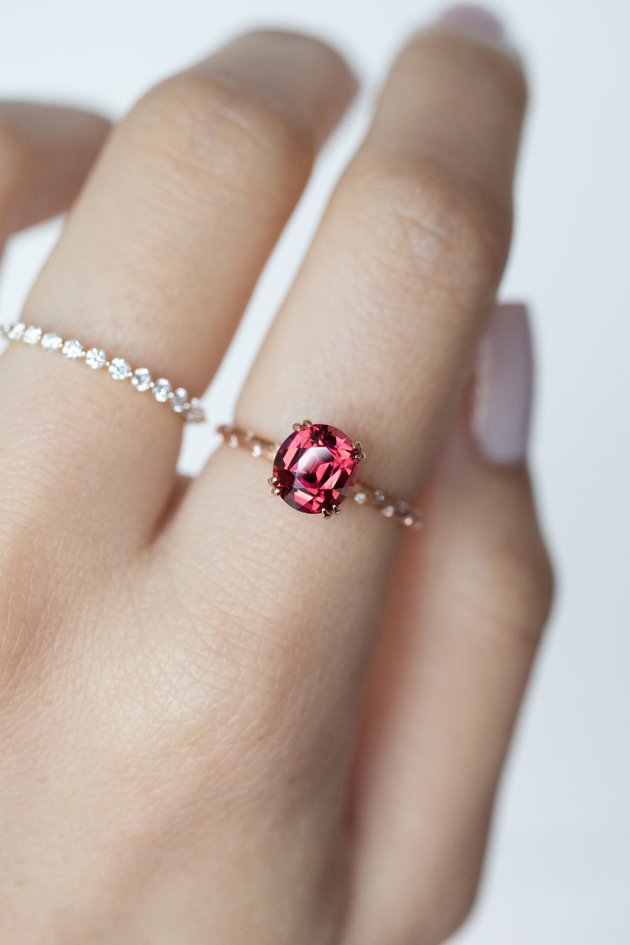 1.79ct Red Garnet (cert) & 0.042ct Diamonds 18K Rose Gold Ring