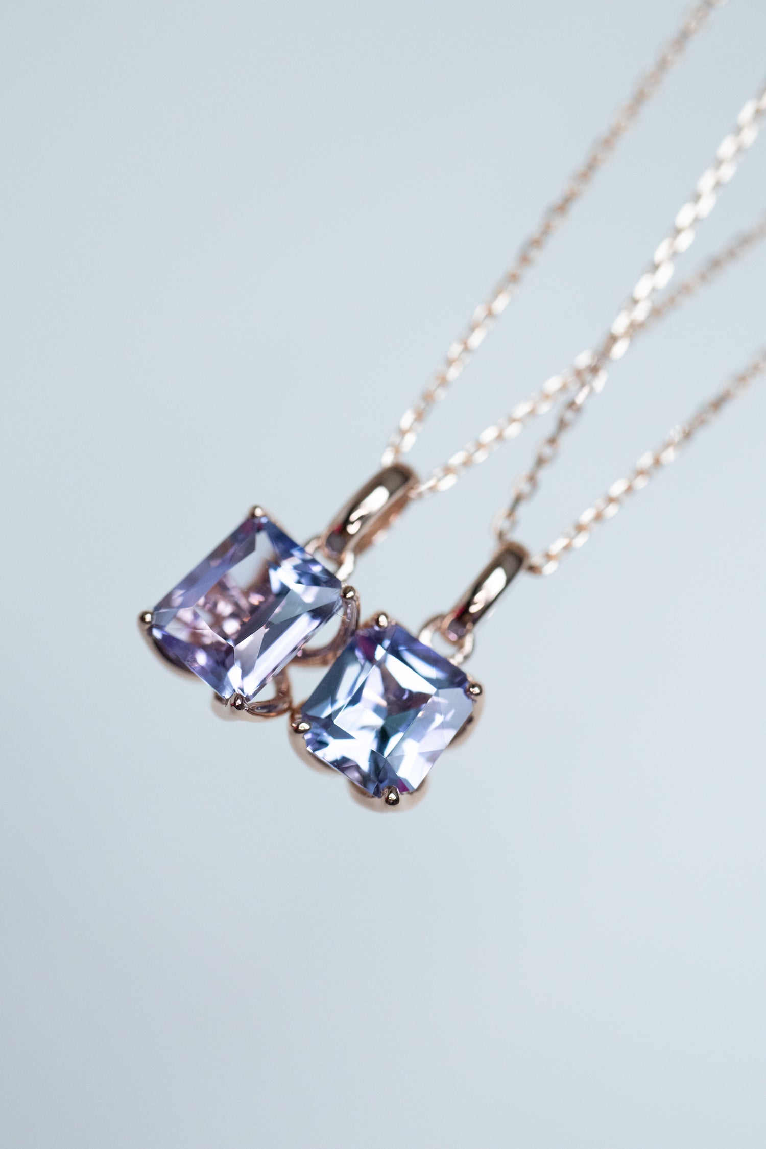 0.92ct Purple Blue Tanzanite 18K Rose Gold Bail Pendant Necklace