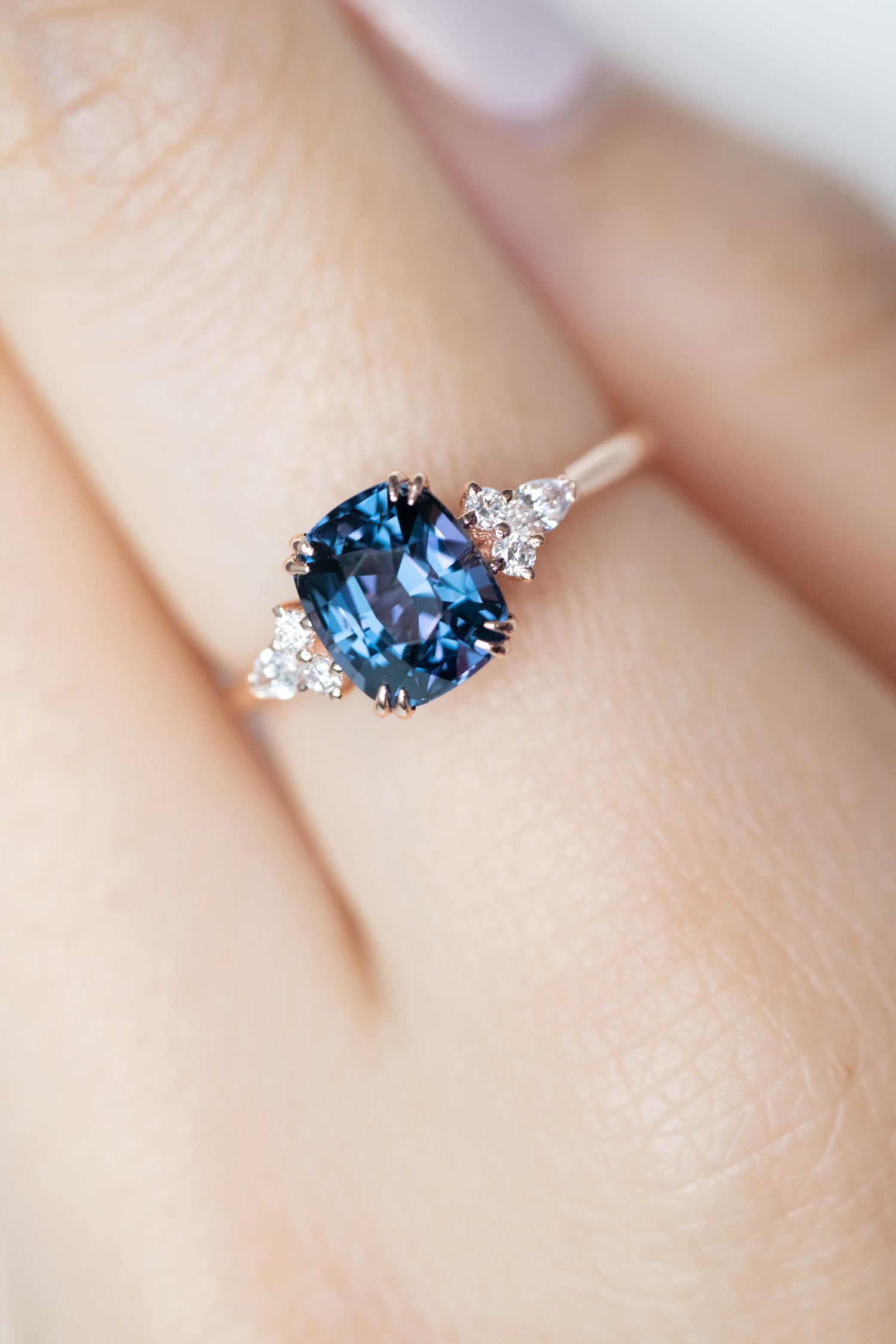 1.76ct Purple Spinel (Unheated with Certificate) & diamonds 18K Rose Gold Ring