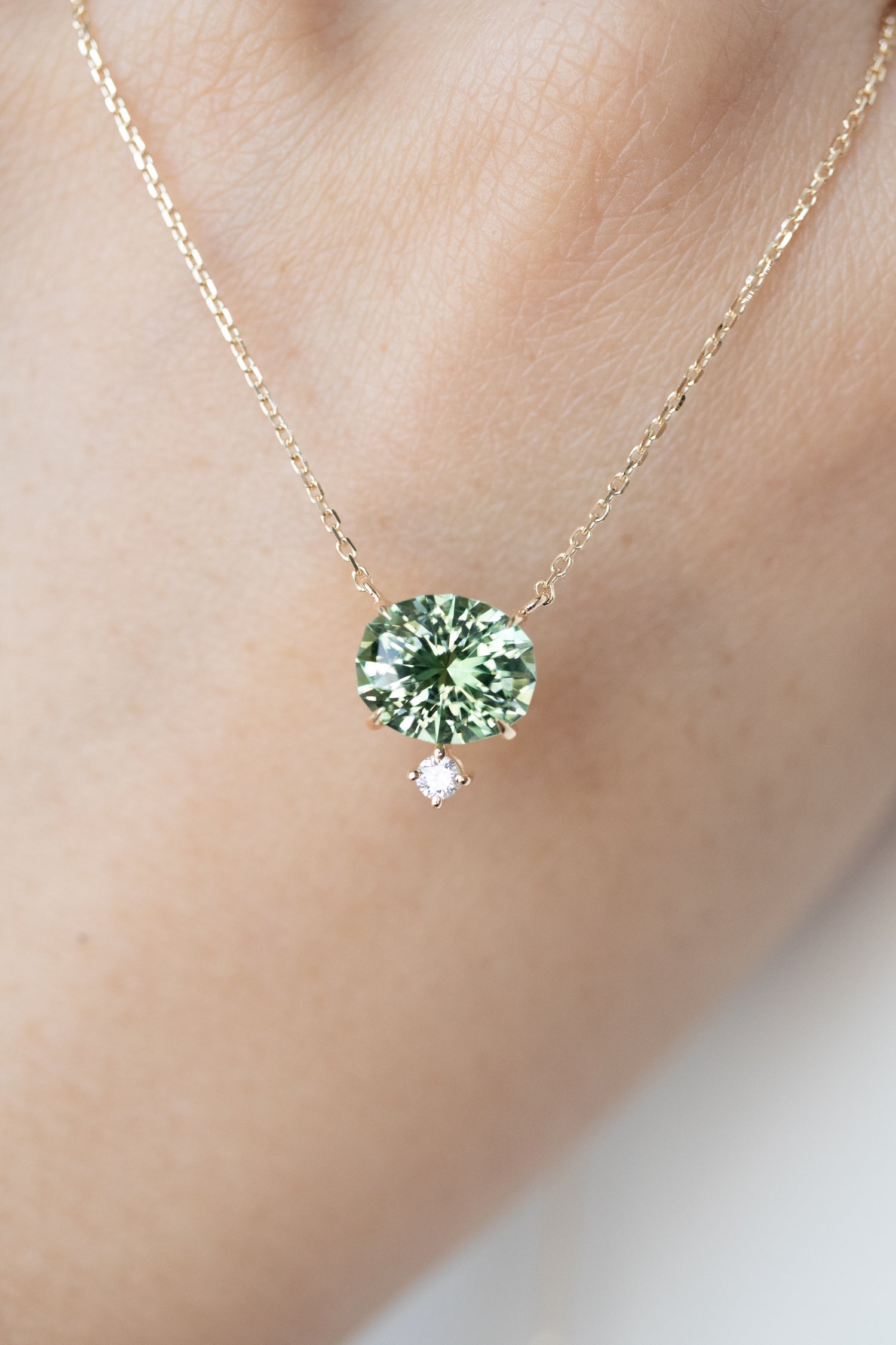 1.88ct Forest Green Tourmaline and diamond 18K Yellow Gold Necklace