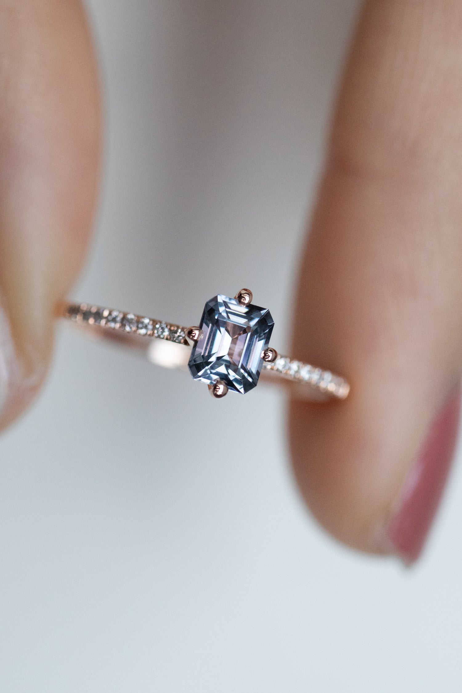 Half Eternity Grayish Blue Spinel 0.60ct & diamonds 14K Rose Gold Ring