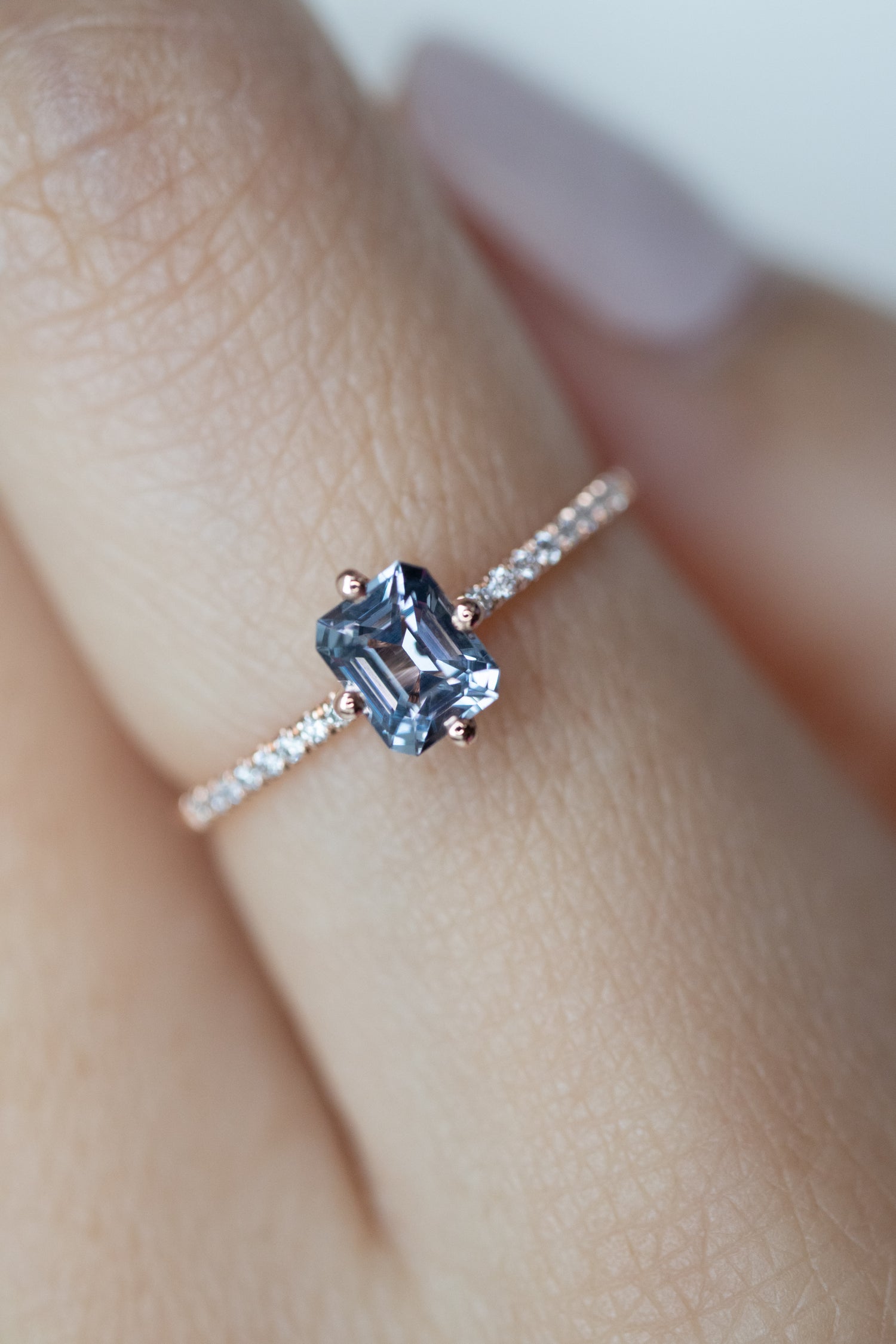Half Eternity Grayish Blue Spinel 0.60ct & diamonds 14K Rose Gold Ring