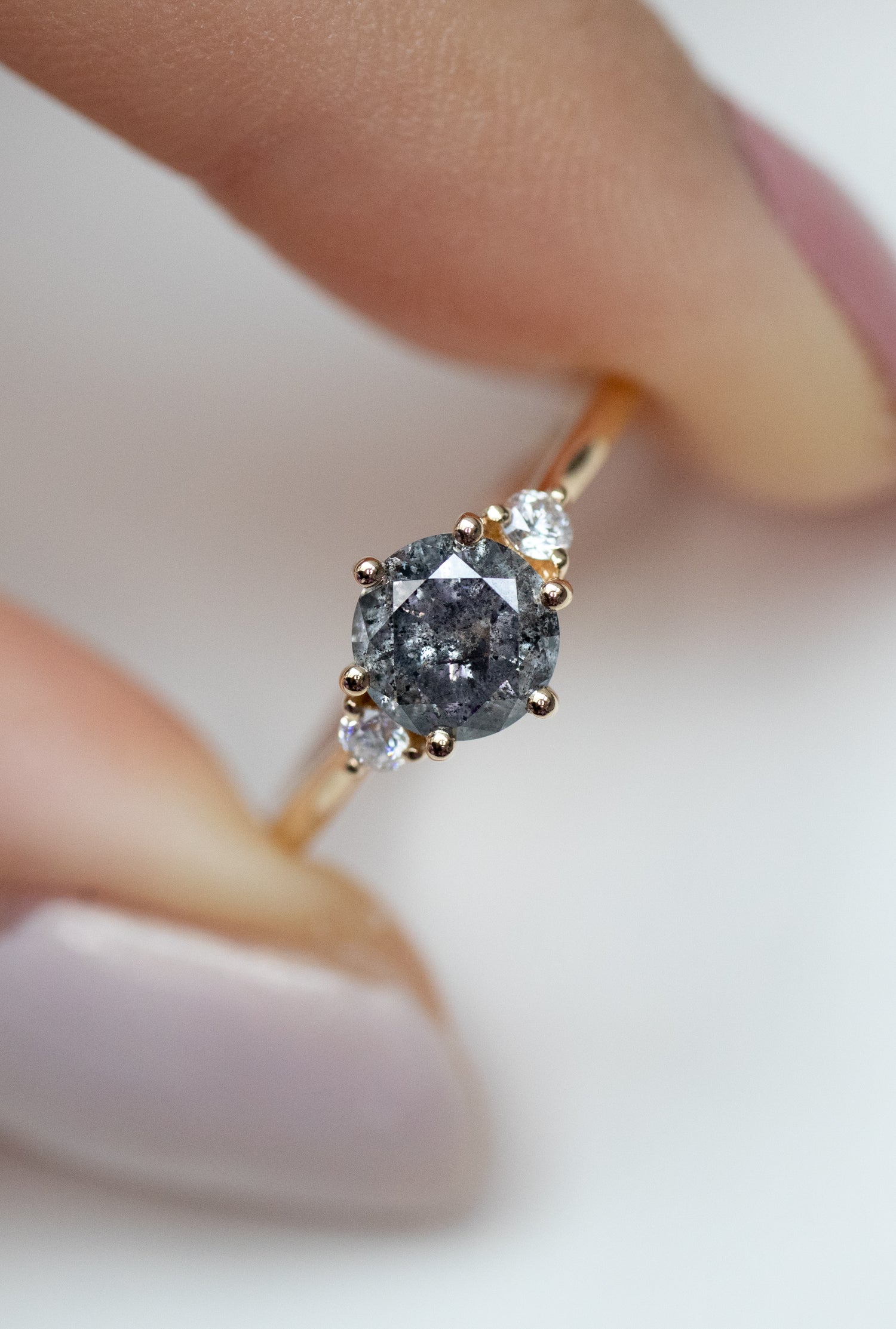 0.60ct Salt & Pepper Diamonds & White Diamonds 18K Yellow Gold Ring