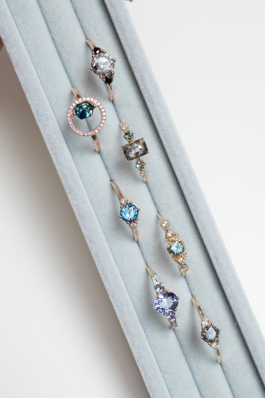 0.52ct Teal Sapphire & diamond 18K Rose Gold Ring
