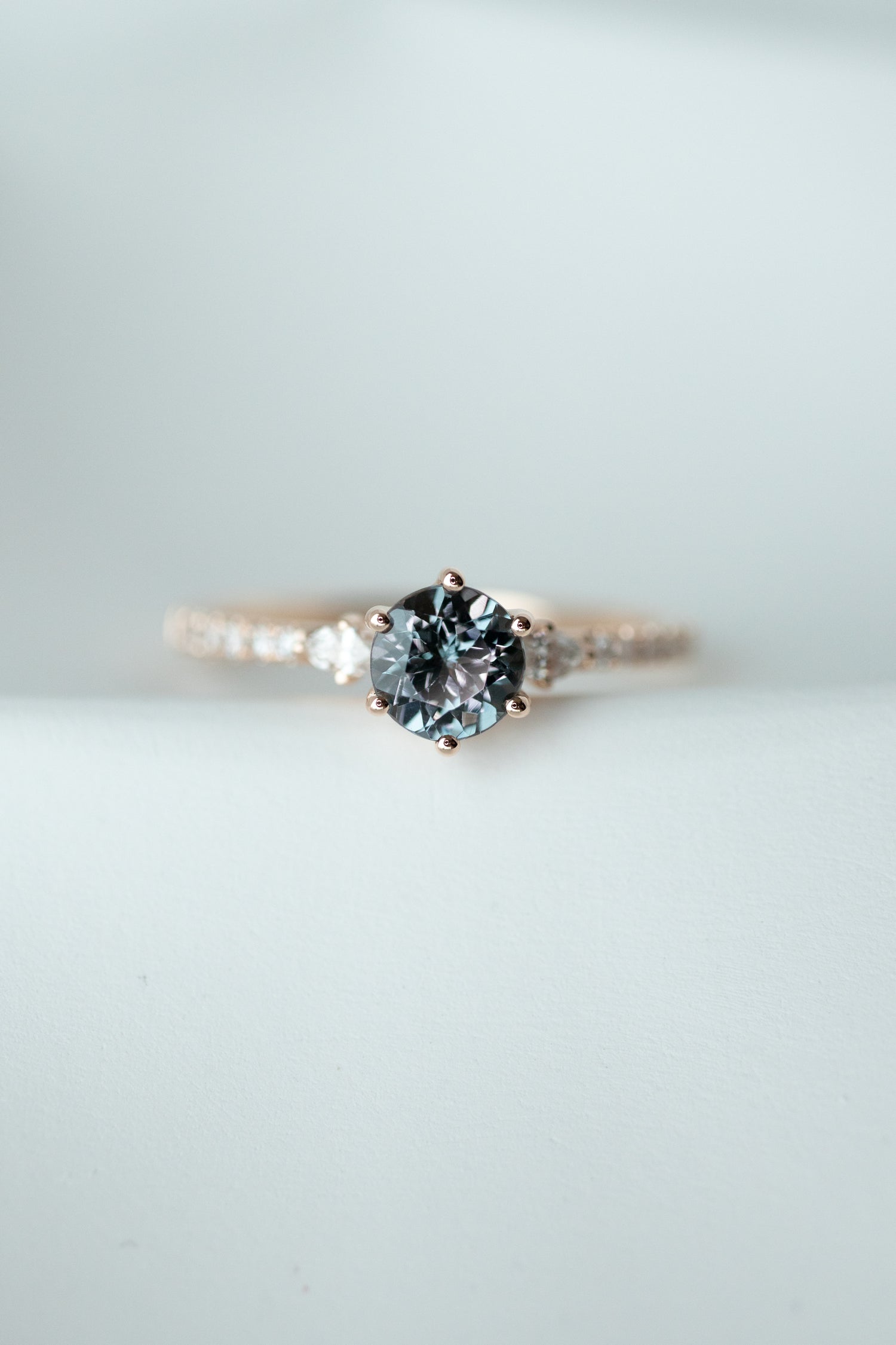 0.50ct Grayish Spinel & diamonds 18K Rose Gold Half Eternity Ring