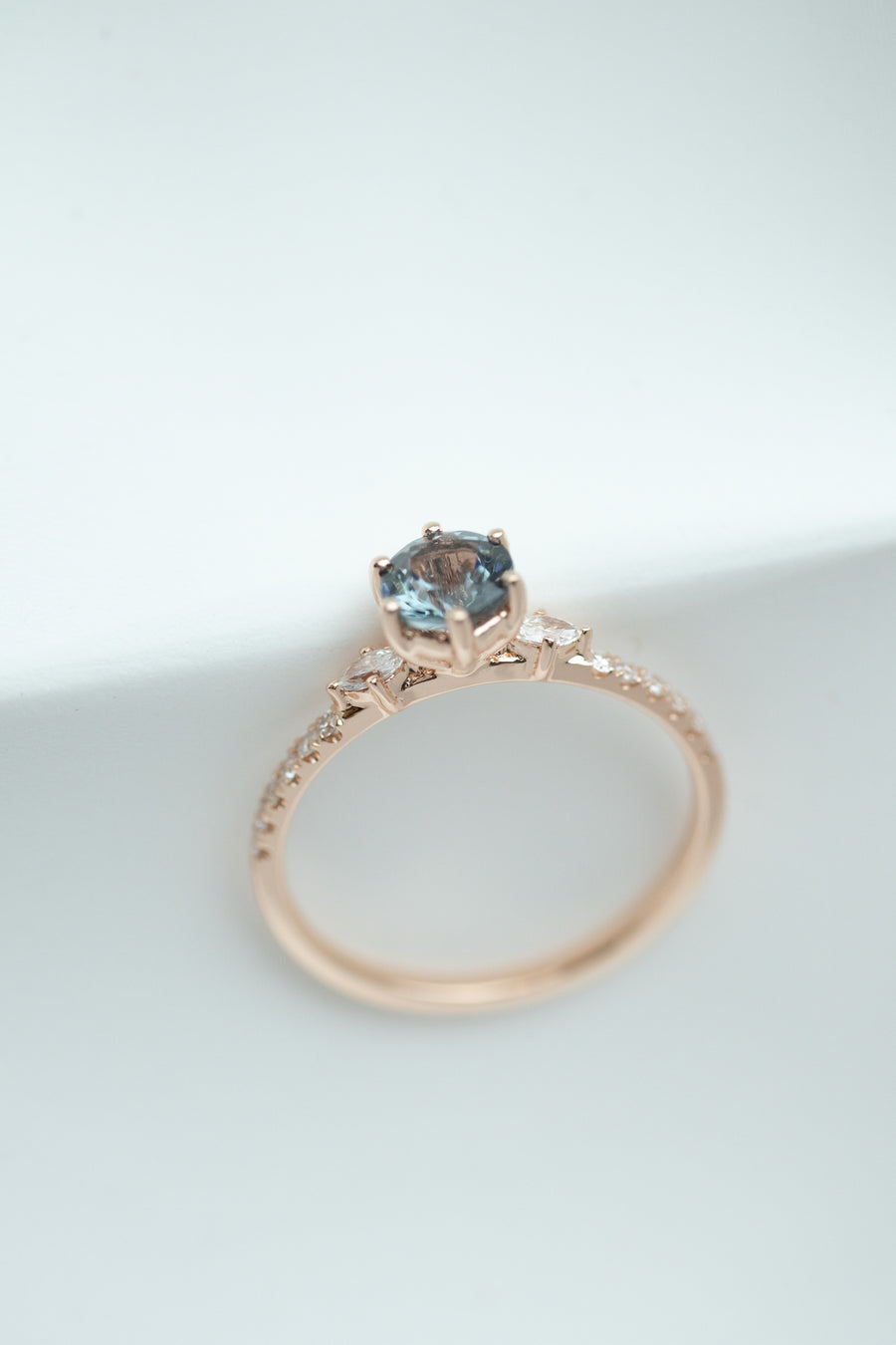 0.50ct Grayish Spinel & diamond 18K Rose Gold Half Eternity Ring