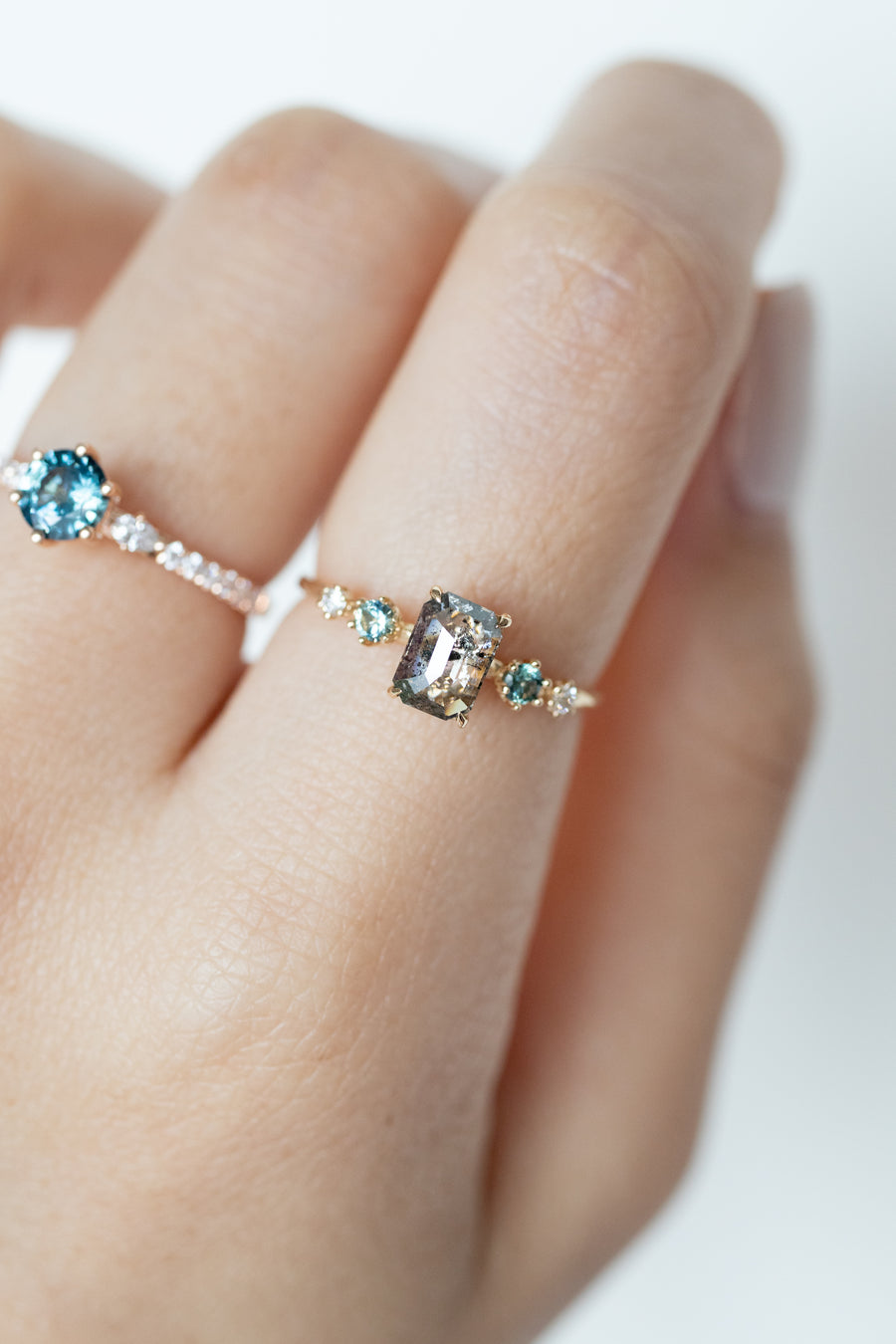 0.55ct Salt & Pepper Diamonds with Sapphire & White Diamond 18K Yellow Gold Ring