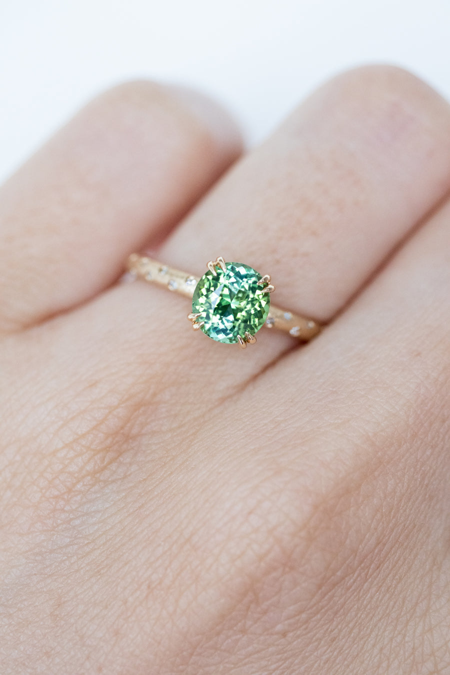 1.37carat Oval Forest Green Tourmaline (With Certificate) & 0.042carat Diamonds 18K Yellow Gold Ring