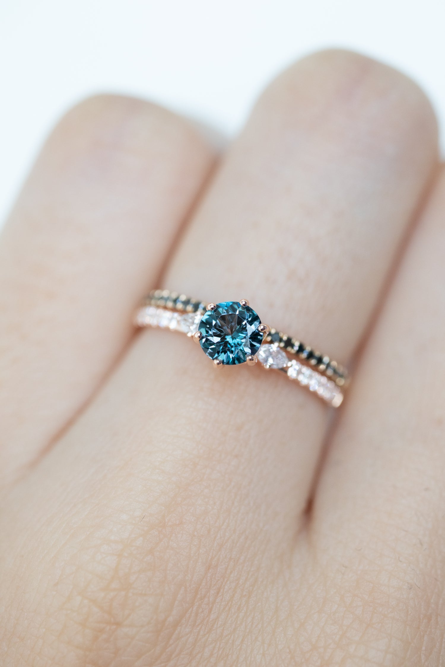 0.64ct Bluish Grayish Spinel & diamonds 18K Rose Gold Half Eternity Ring