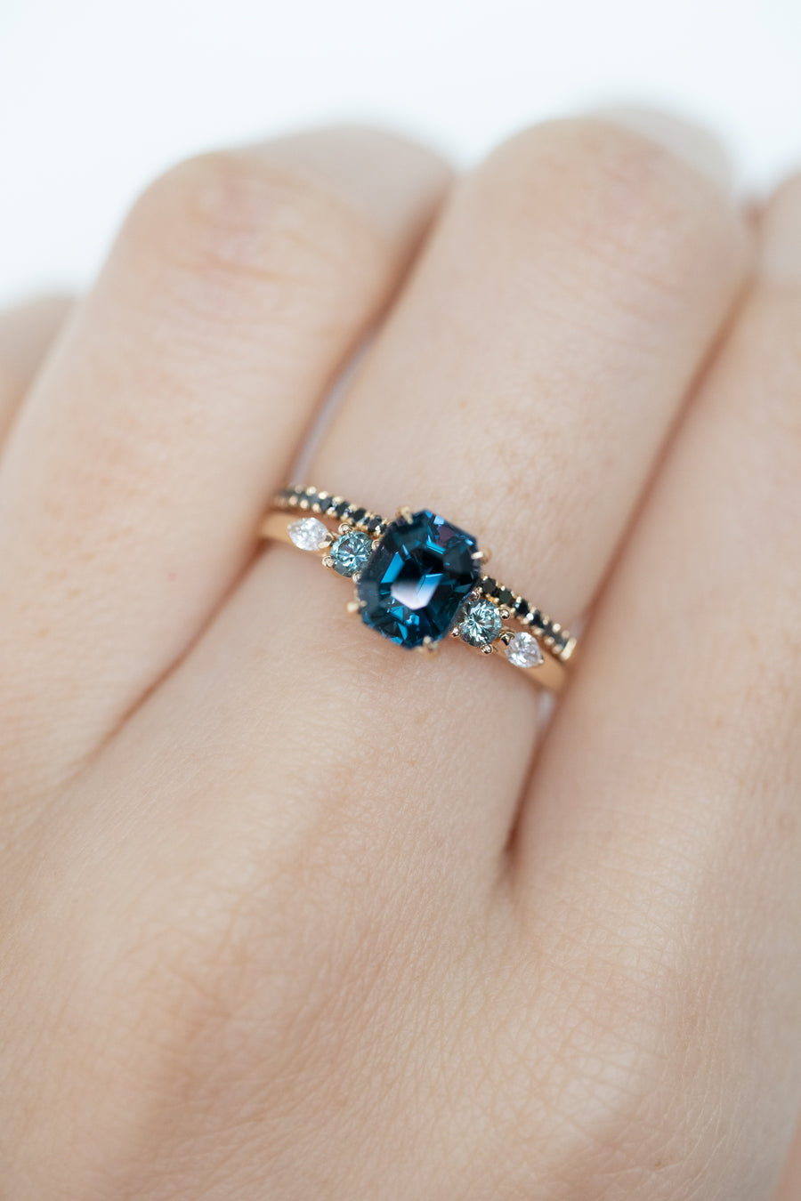 1.33ct Emerald Teal Blue Spinel with Teal Sapphire & 0.07ct Diamonds 18K Yellow Gold Ring