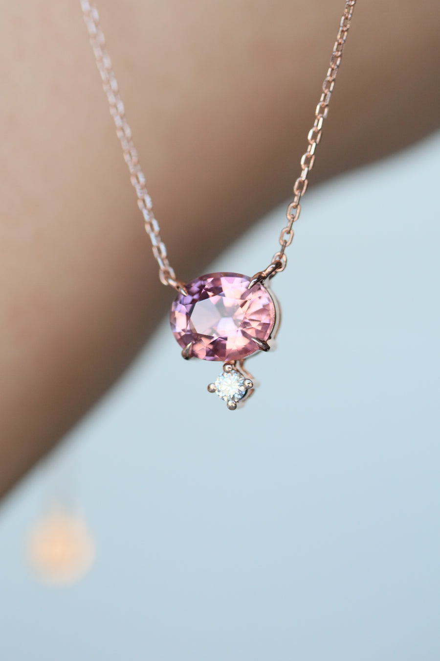 Ovale Rosé 1.24ct Tourmaline & diamond 18K Rose Gold Necklace