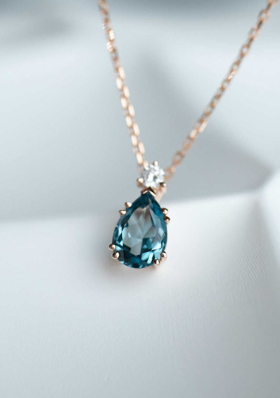 ~0.8ct Teardrop London Blue Topaz & Diamond Necklace